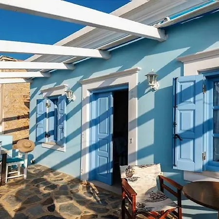 Amazing House In Сasa de vacaciones Chalki Town