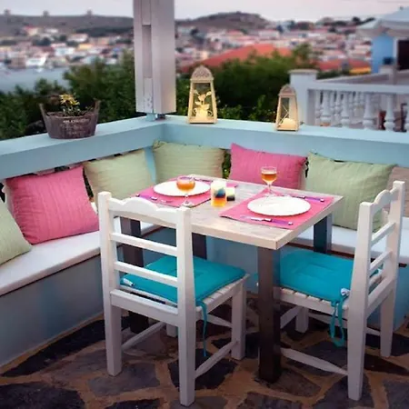 Amazing House In Сasa de vacaciones Chalki Town