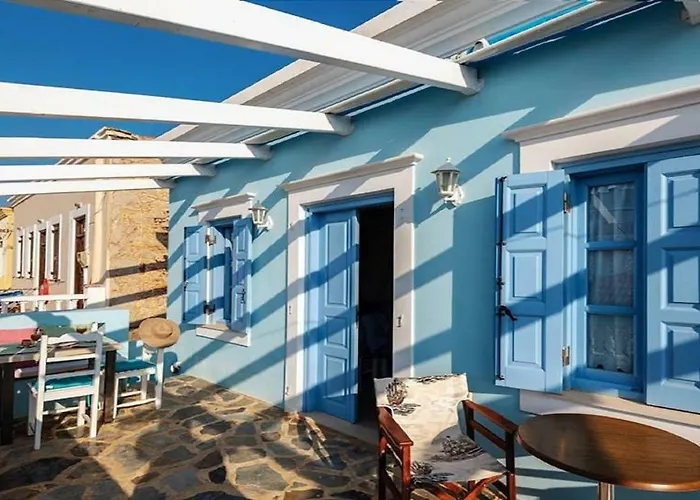 Amazing House In 펜션 Chalki Town